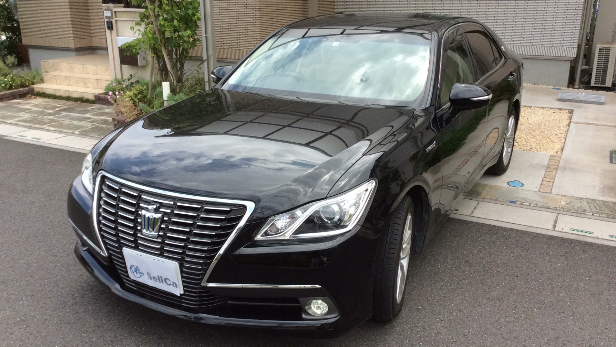 トヨタ クラウンハイブリッドの売買実績画像