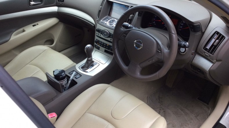 内装前方シート