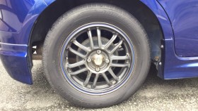 タイヤホイール前