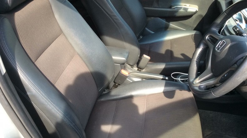 内装前方シート