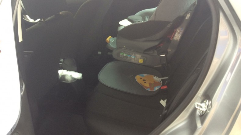 内装後方シート