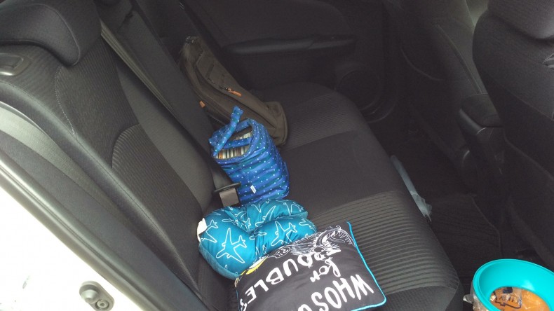 内装後方シート