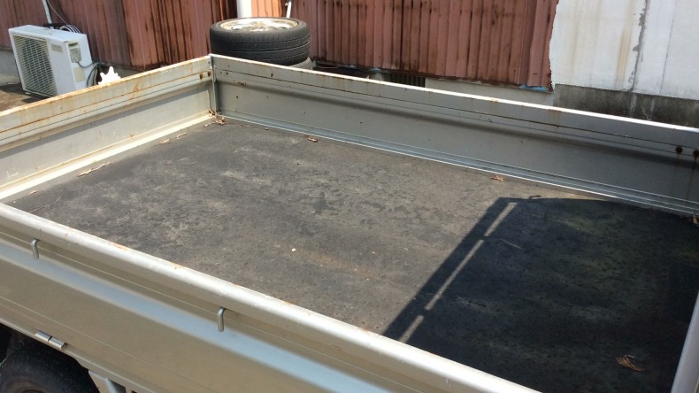 内装後方シート