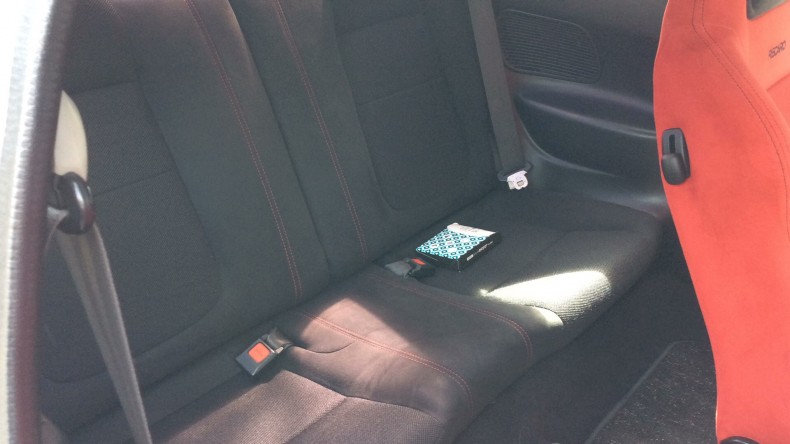 内装後方シート