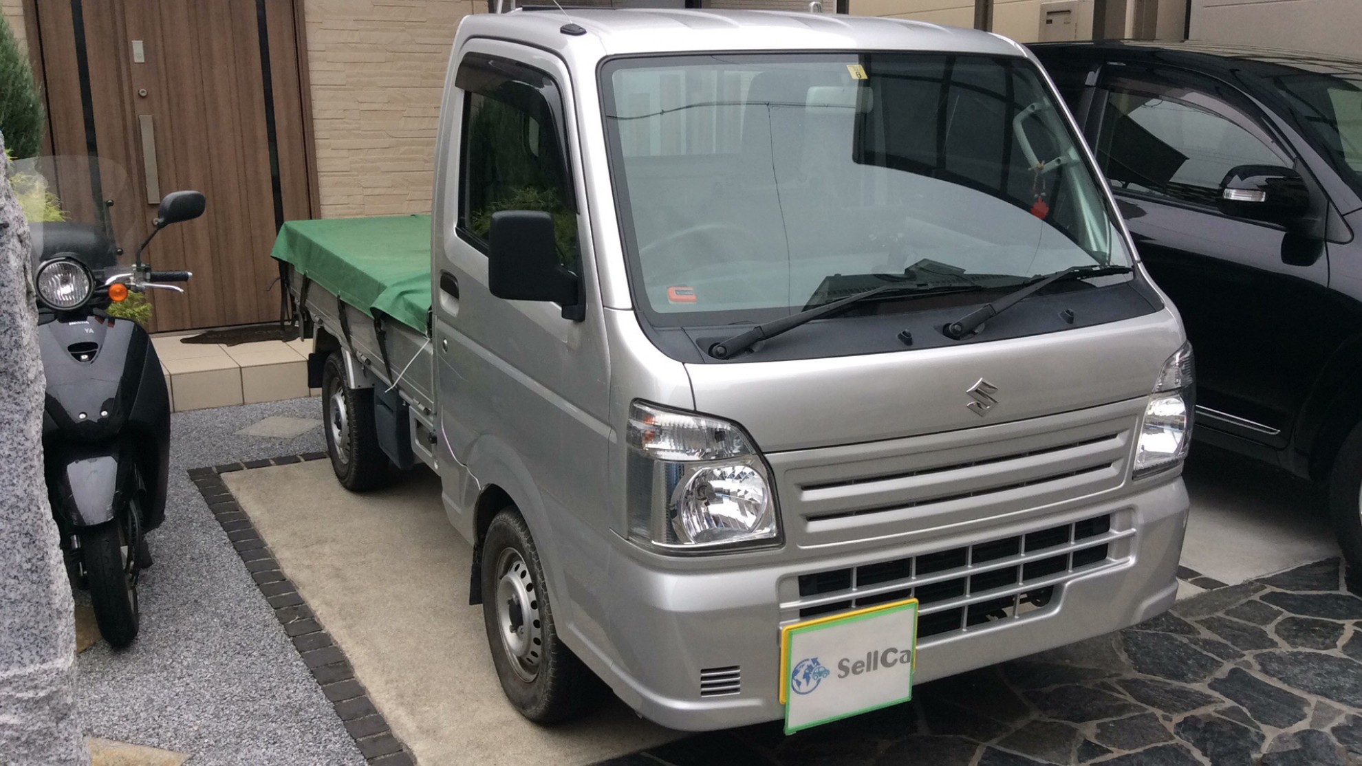 外装右前