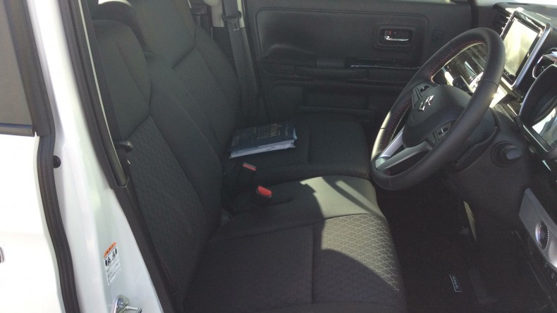 内装前方シート