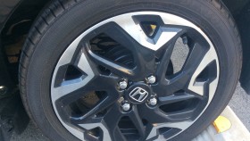 タイヤホイール前