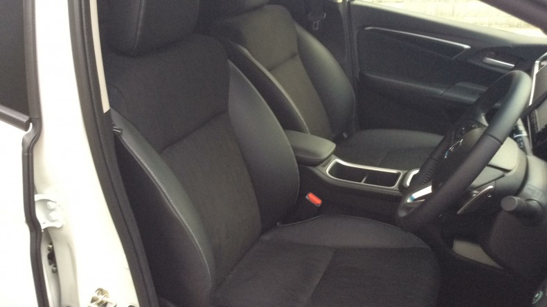 内装前方シート