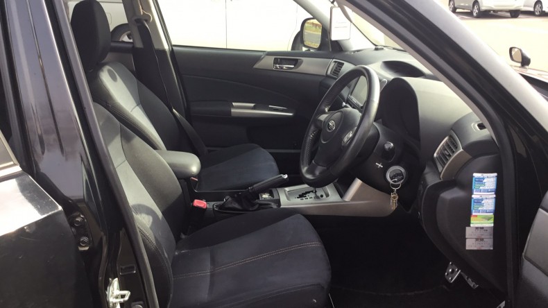 内装前方シート