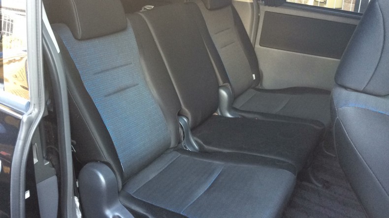 内装後方シート