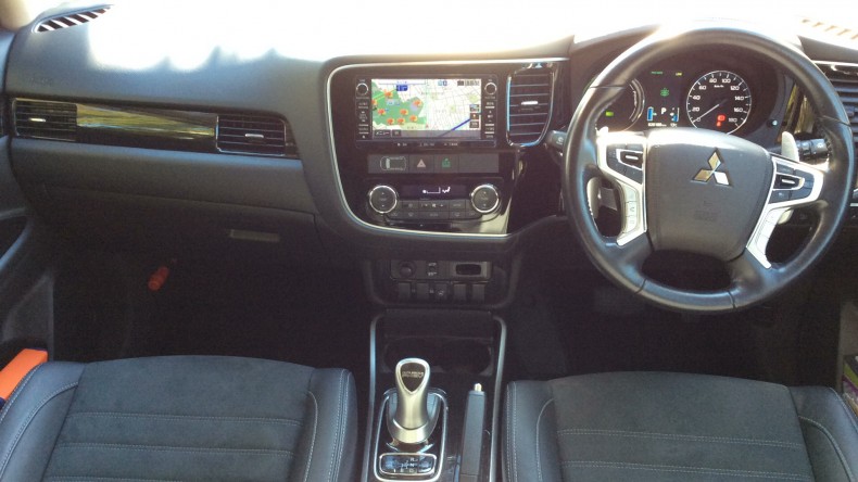 内装インパネ全体