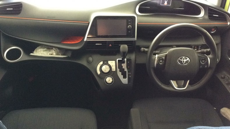 内装インパネ全体