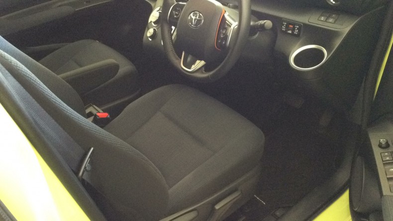 内装前方シート