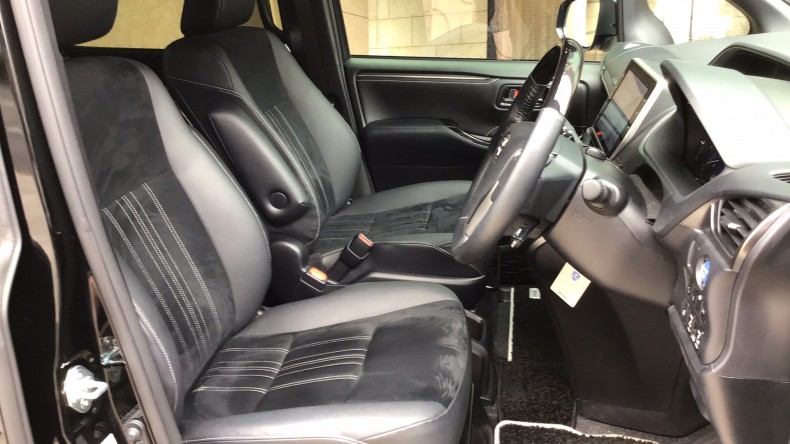 内装前方シート