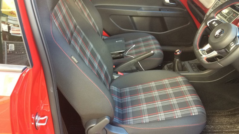 内装前方シート