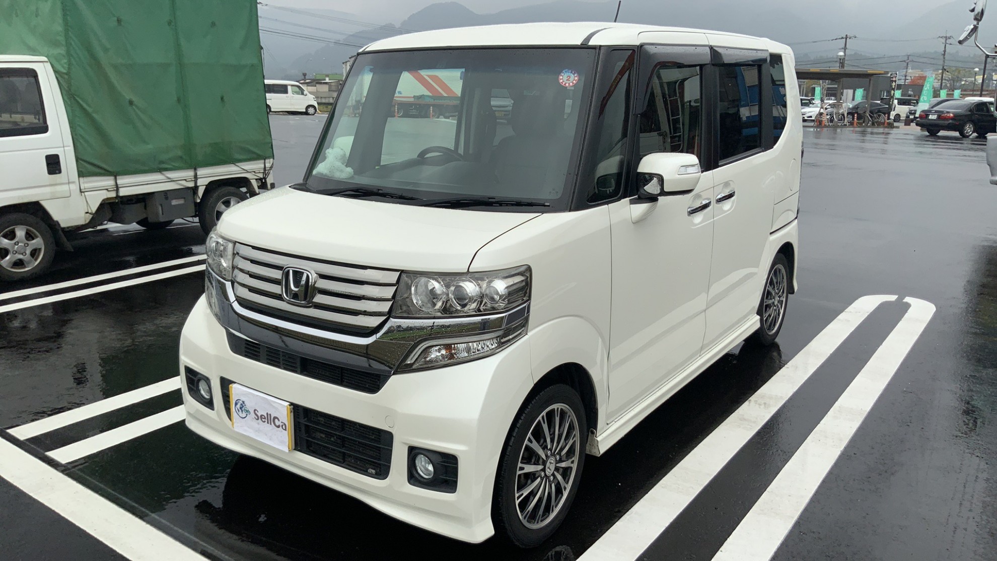 ホンダ Ｎ－ＢＯＸカスタムの売買実績画像