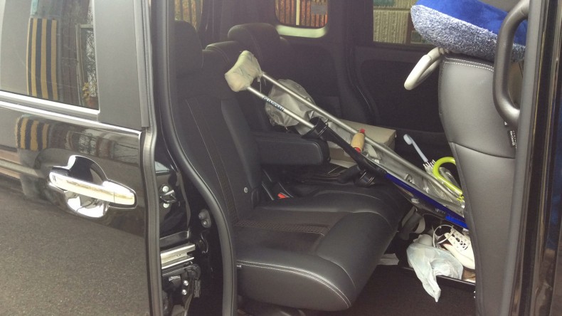 内装後方シート