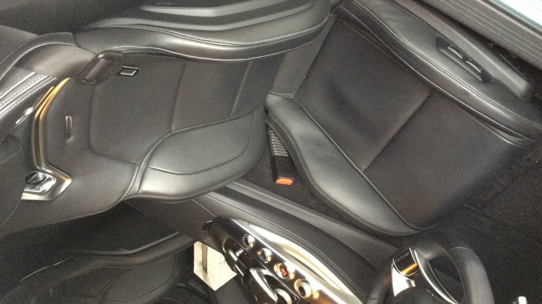 内装前方シート