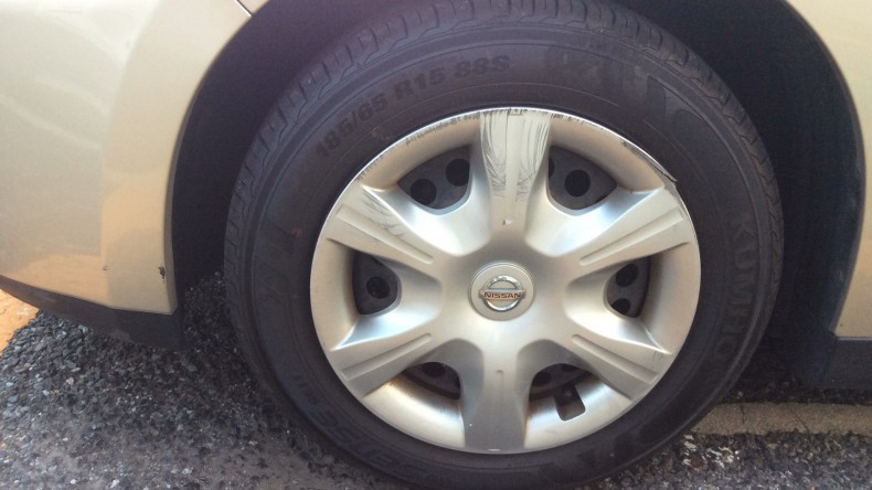 タイヤホイール前