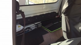 内装後方シート