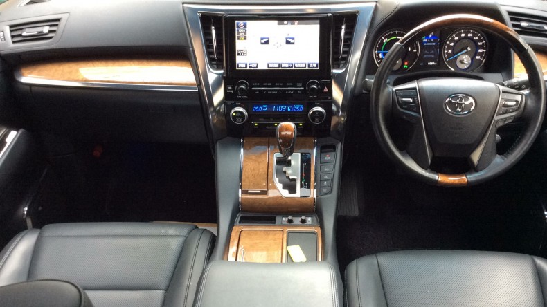 内装インパネ全体