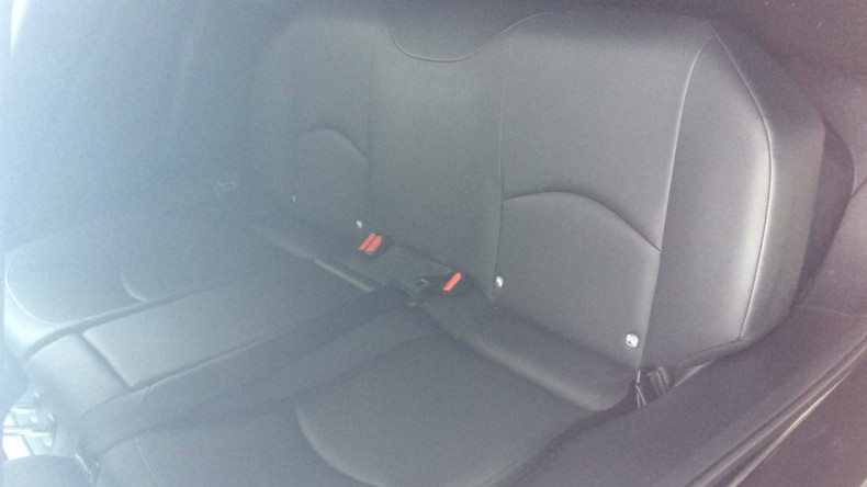 内装後方シート