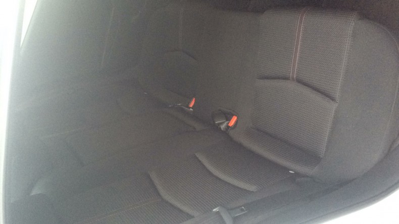 内装後方シート