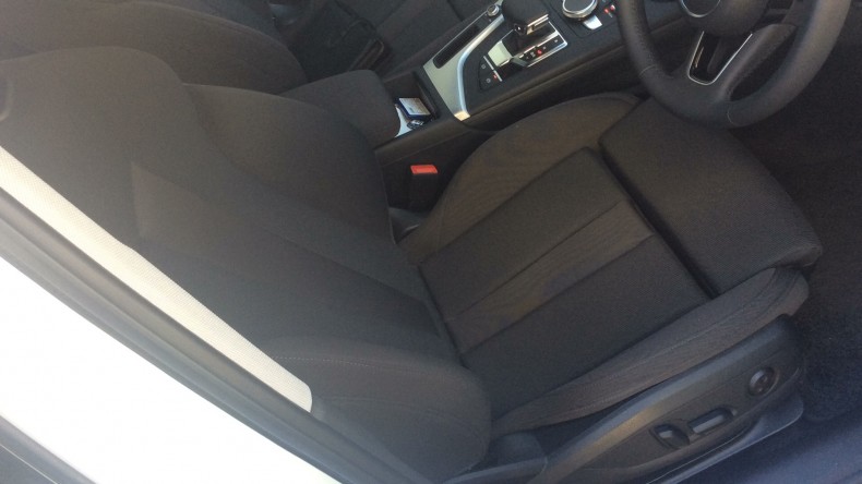 内装前方シート