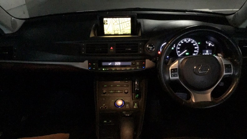 内装インパネ全体