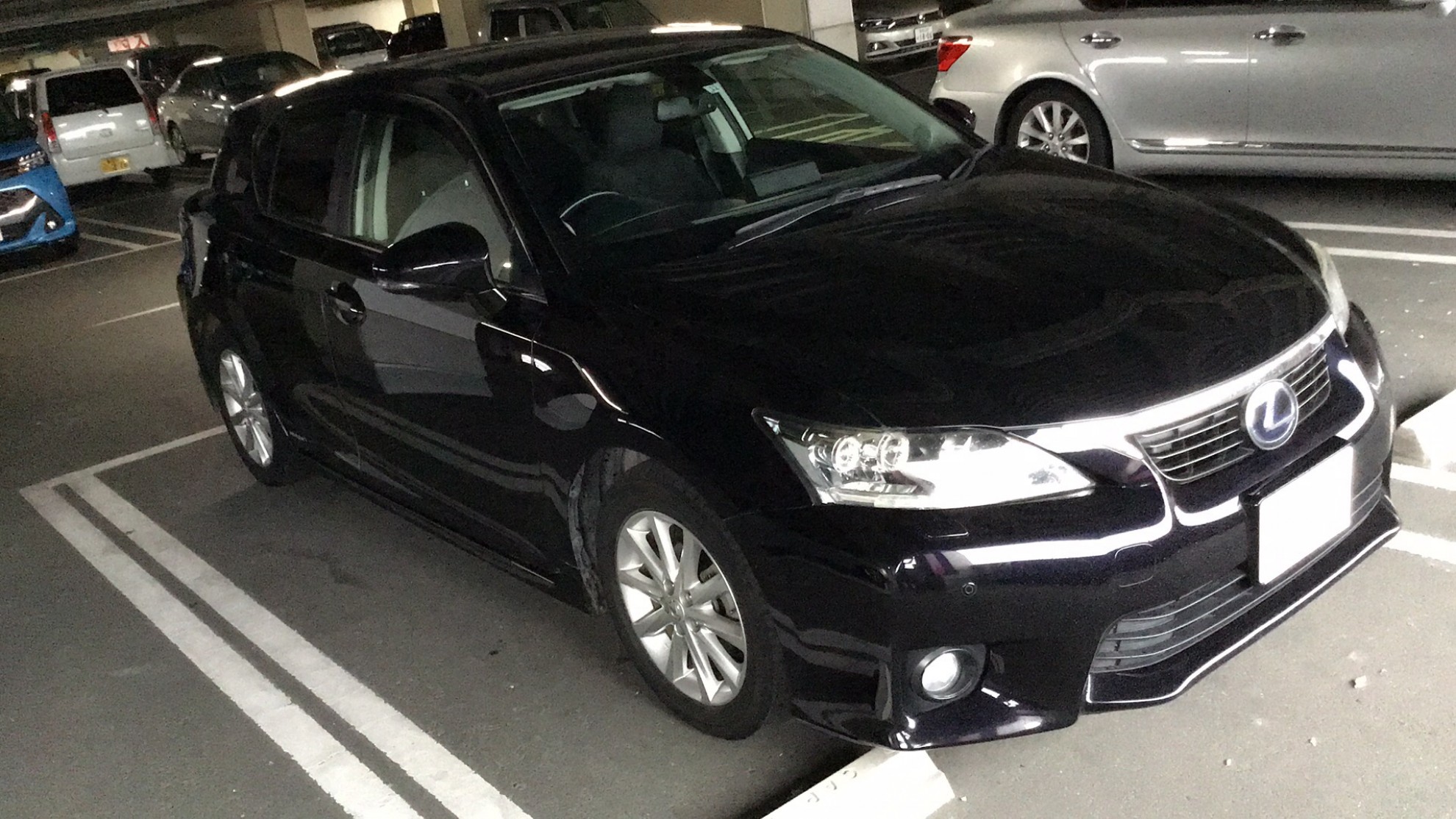 外装右前