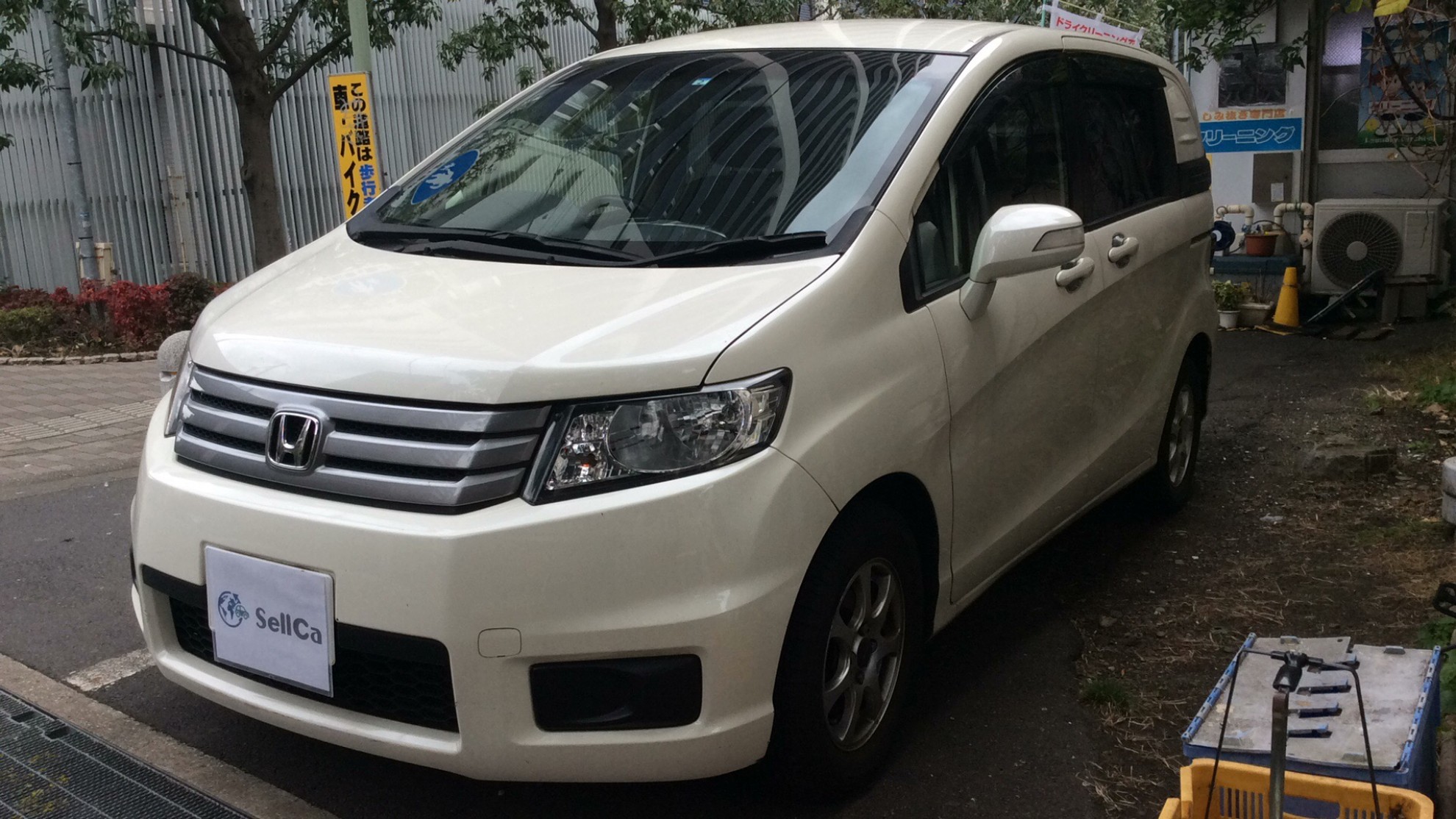 ホンダ フリードスパイクの売買実績画像
