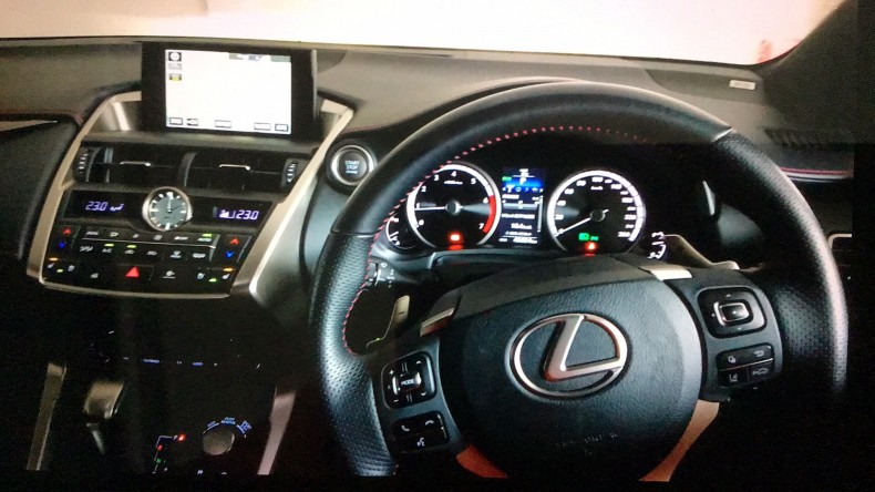 内装インパネ全体