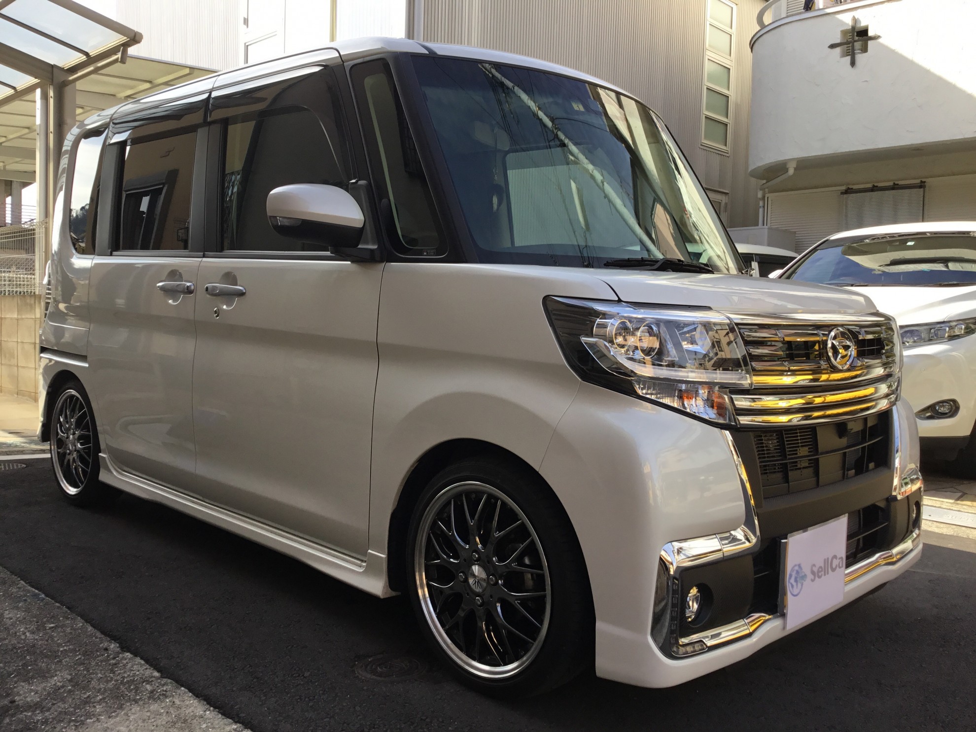 外装右