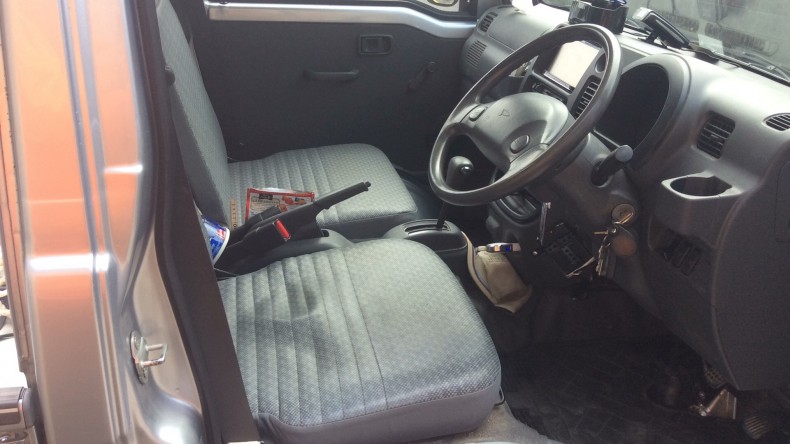 内装前方シート