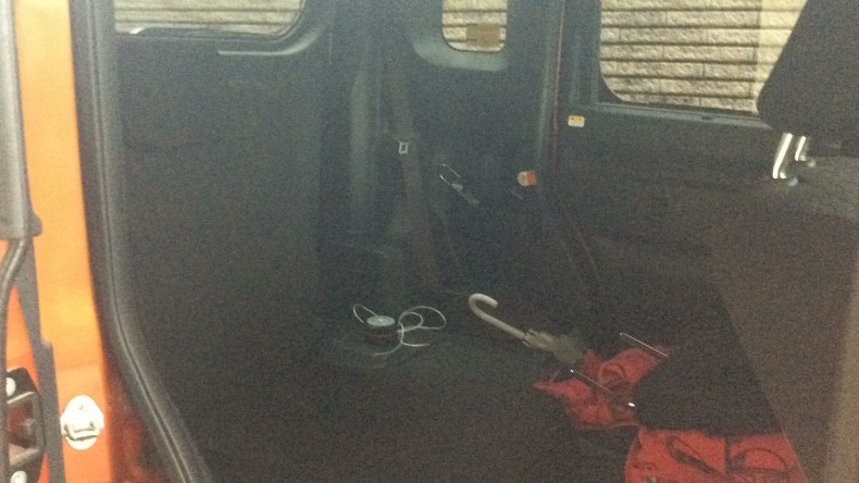 内装後方シート