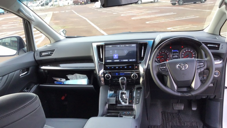 内装インパネ全体