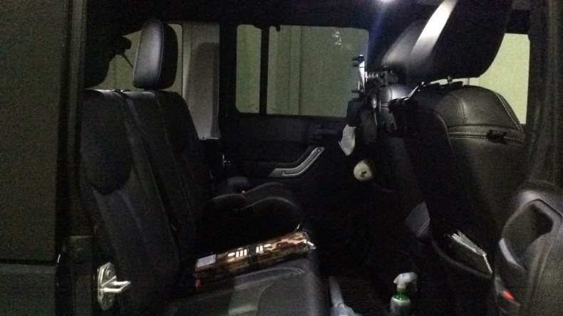 内装後方シート