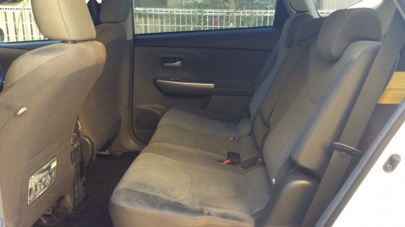 内装後方シート