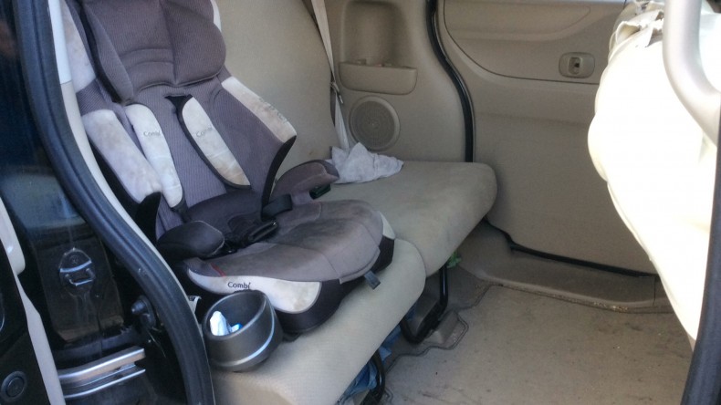 内装後方シート