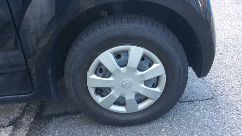 タイヤホイール前