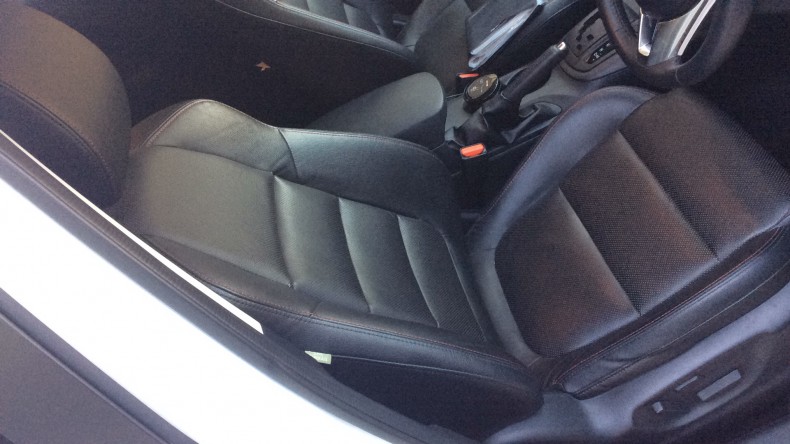 内装前方シート