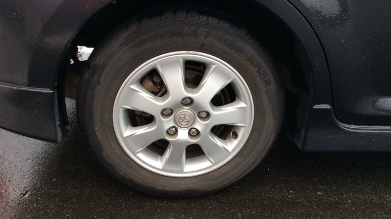 タイヤホイール前