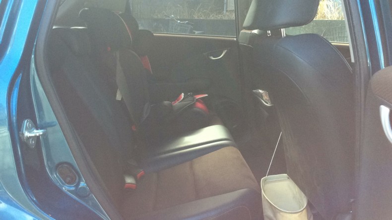 内装後方シート