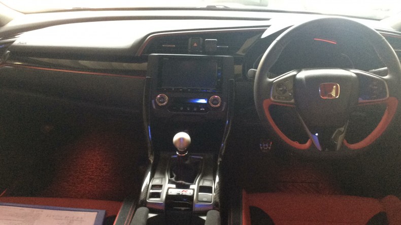 内装インパネ全体