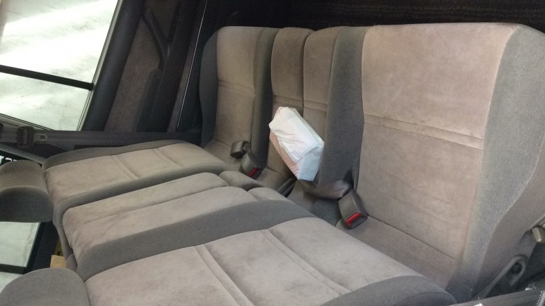 内装後方シート