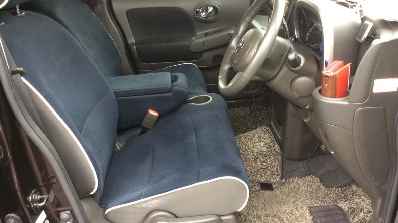 内装前方シート