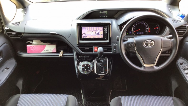 内装インパネ全体