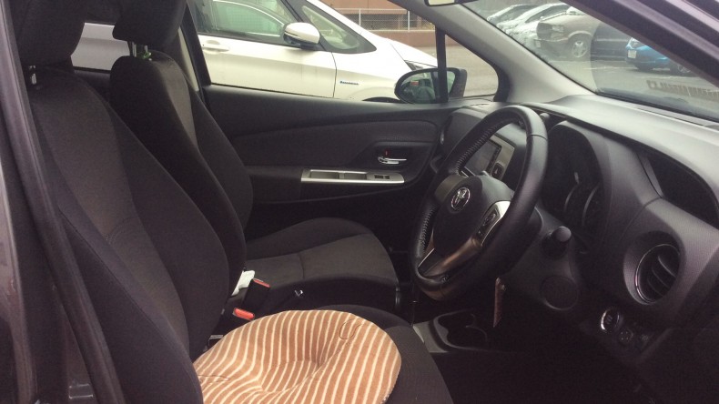 内装前方シート