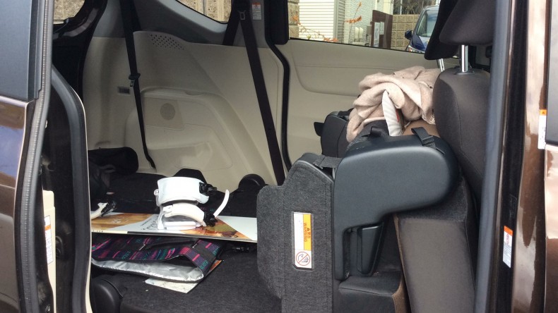 内装後方シート