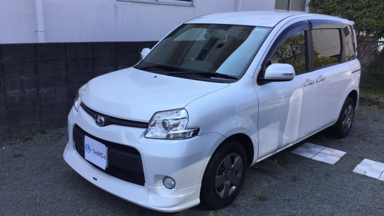 car_main_img